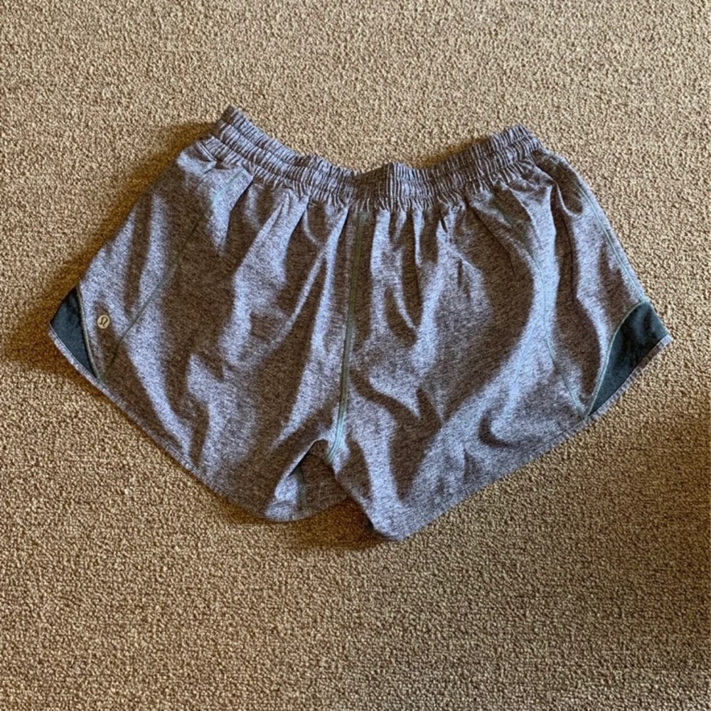 HUGE SALE! Lululemon Hotty Hot Shorts 10!